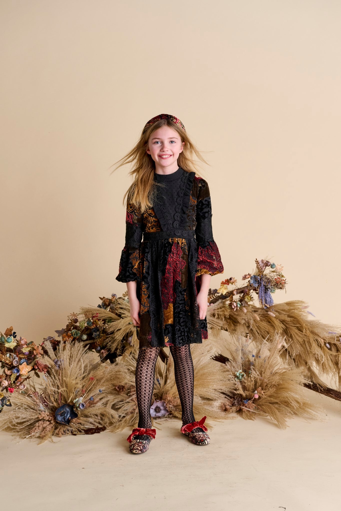 LACE W/ BURNT ORANGE DESIGN DRESS שמלה
