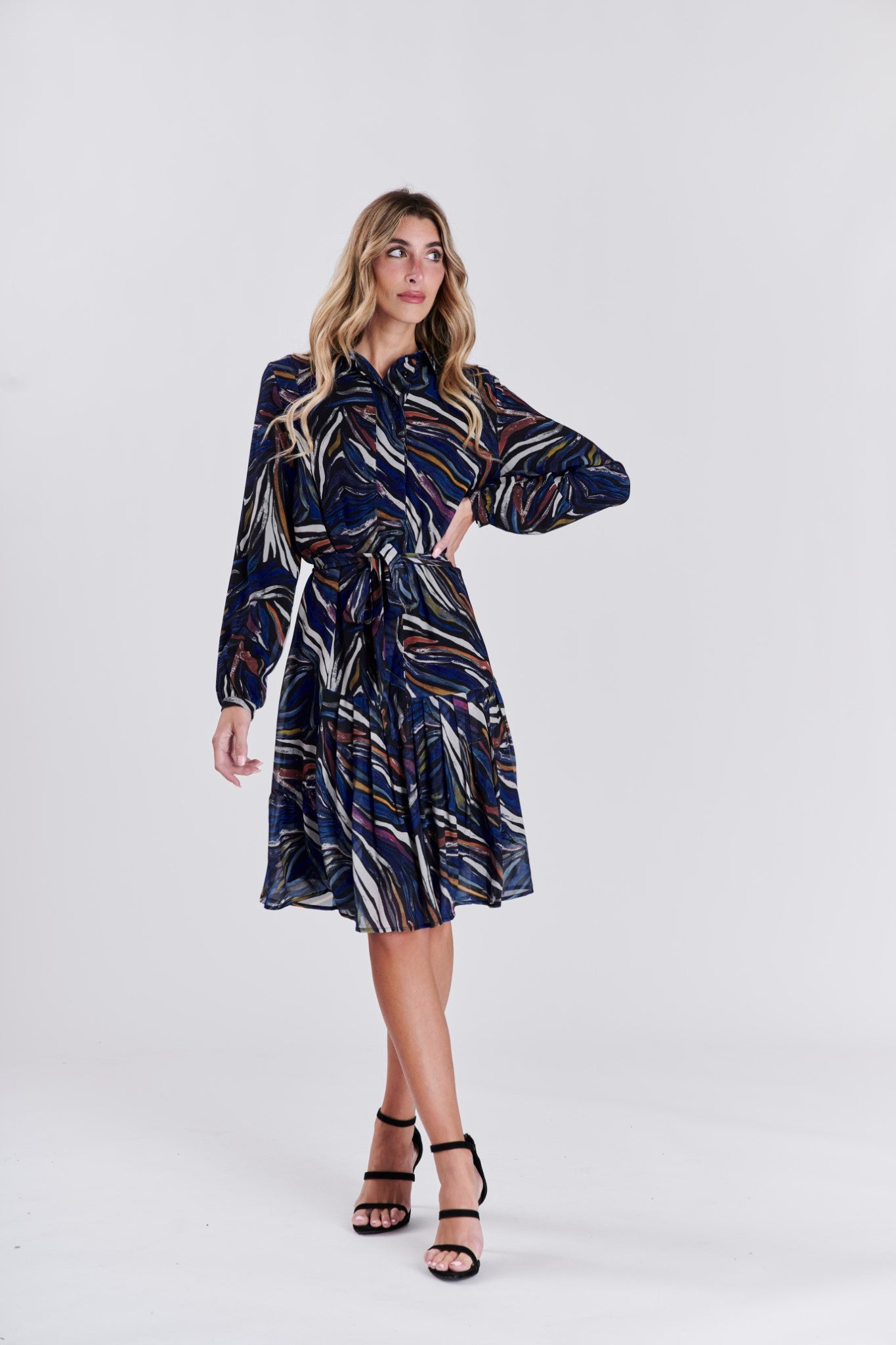A-LINE WITH BOTTOM PLEATS DRESS שמלה
