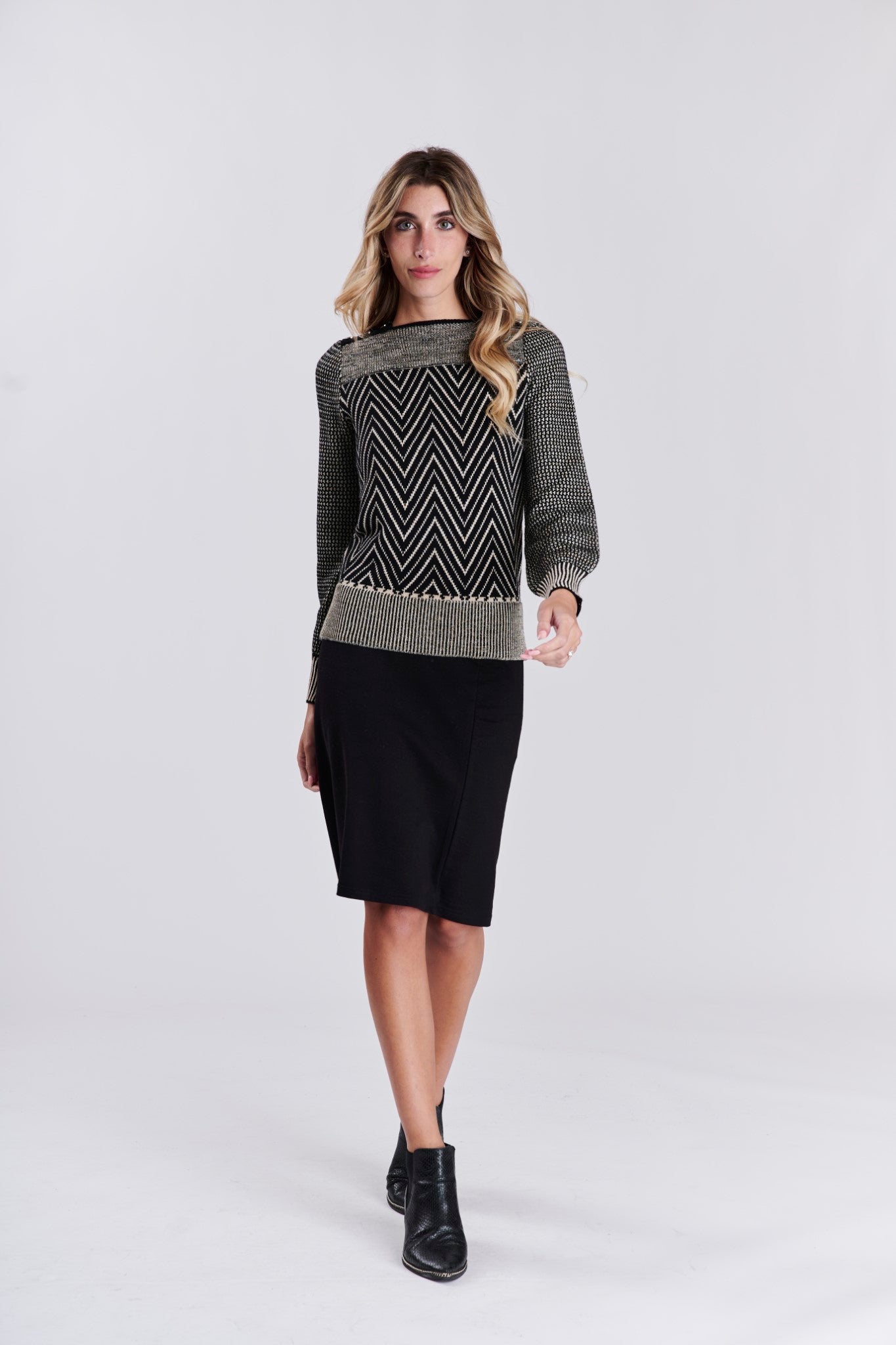 KNIT WITH BUTTONS ON THE SHOULDERS TOP חולצה