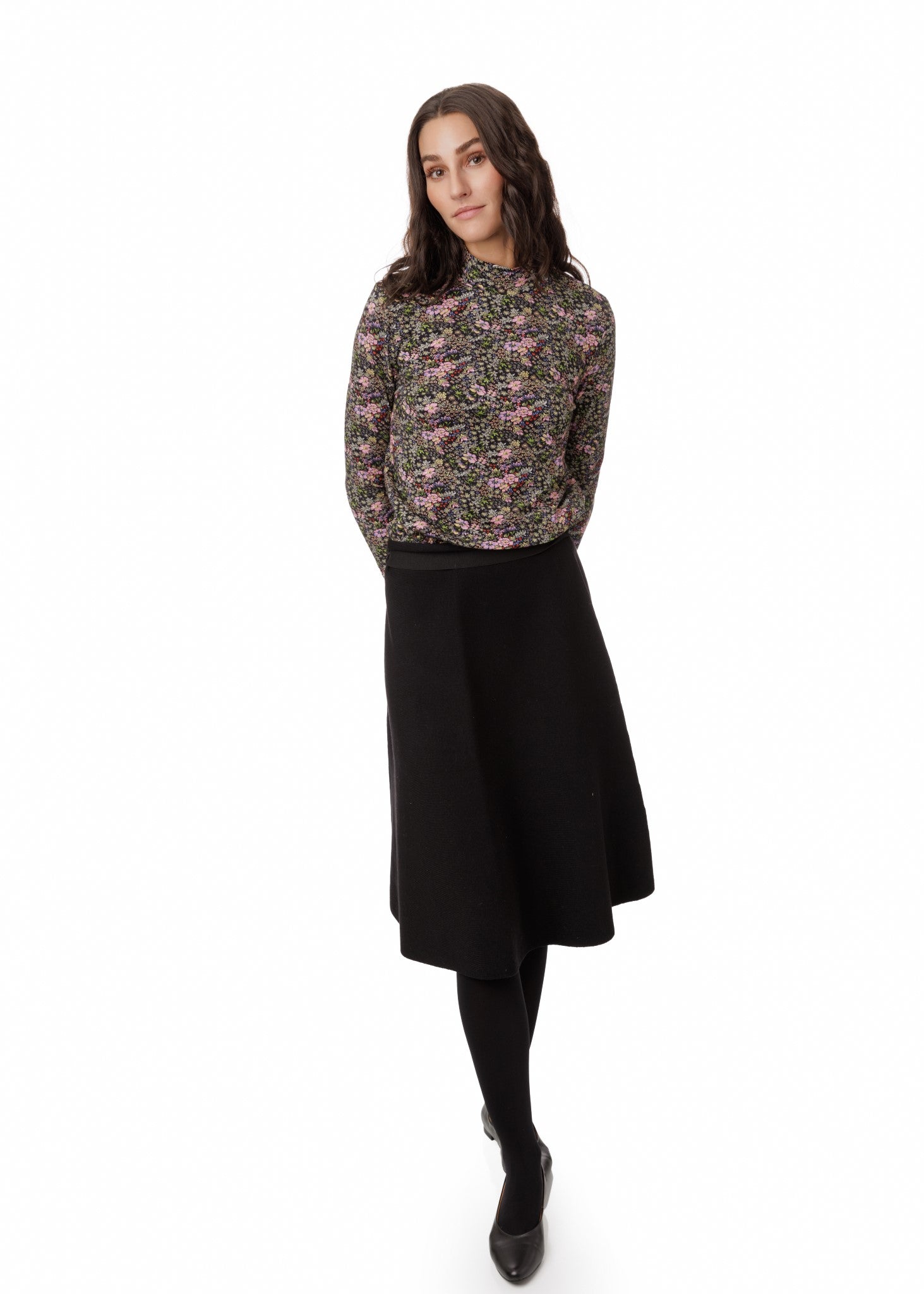 MULTI FLORAL TSHIRT MOCK NECK