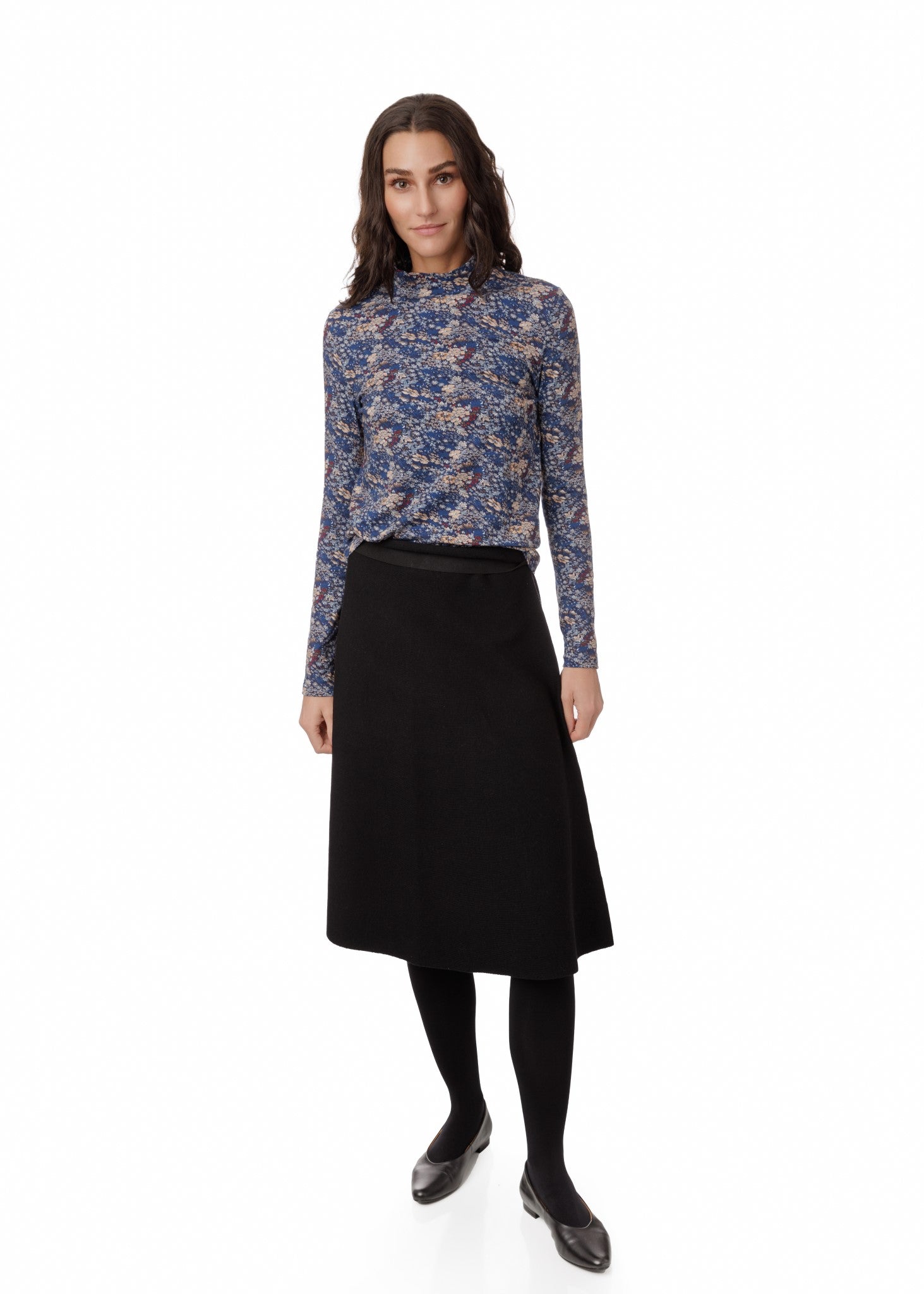 MULTI FLORAL TSHIRT MOCK NECK