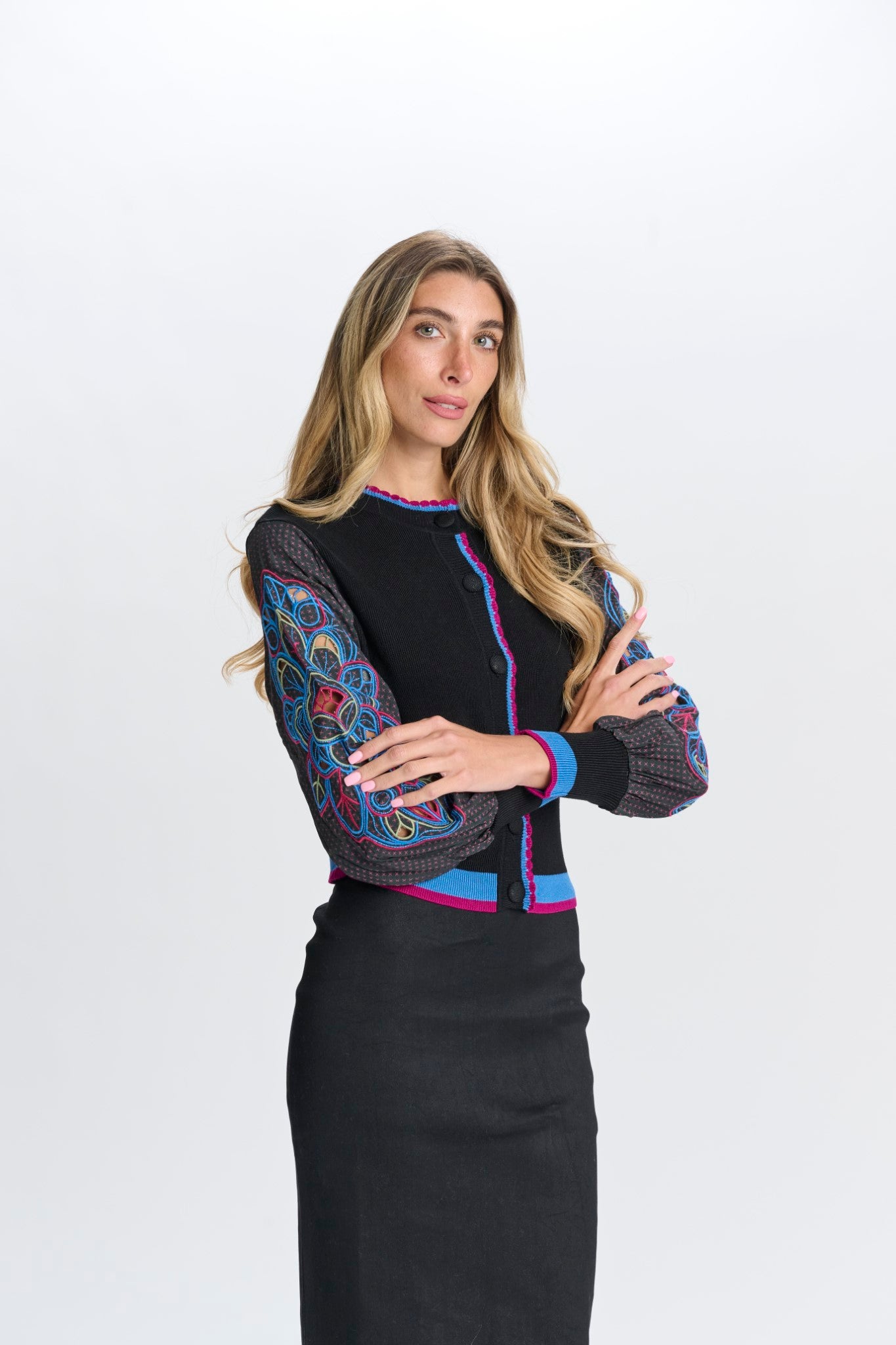 TOP WITH COLOR-BLOCKED TRIM & EMBROIDERED SLEEVES