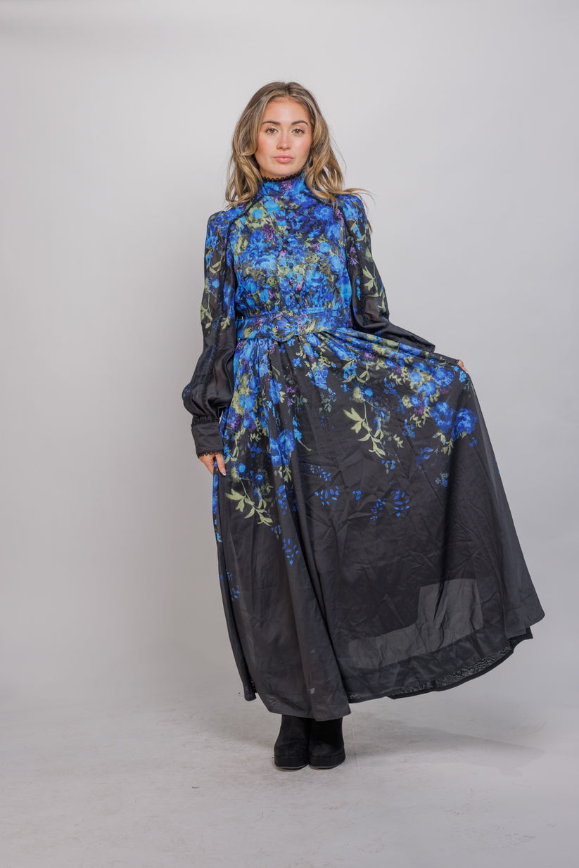 OMBRE FLOWER PRINT MAXI DRESS WITH LACE DETAIL
