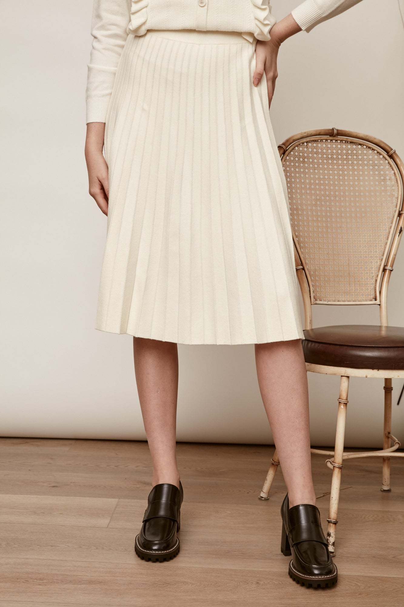 LEGACY-SUNRAY-PLEATED-KNIT-SKIRT