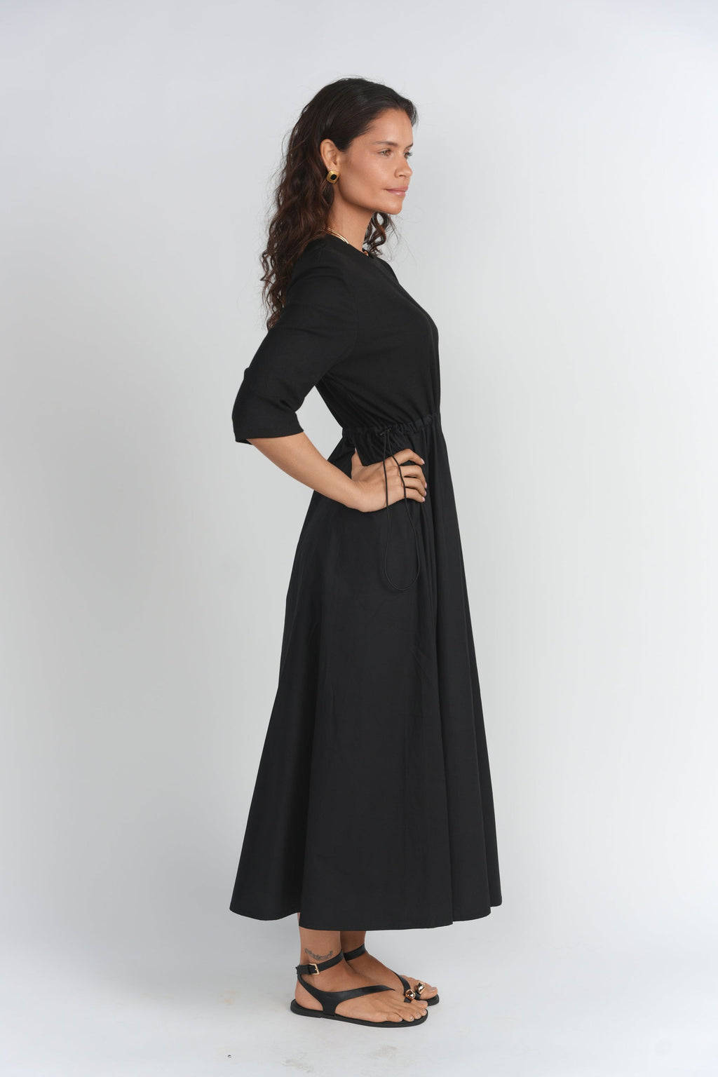 VALINA TOGGLE PULL STRING MAXI DRESS