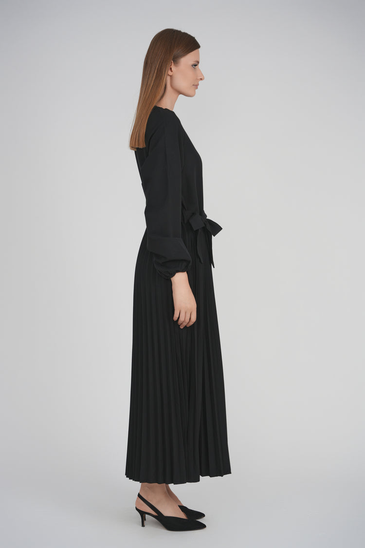 BELTED PLEAT DRESS