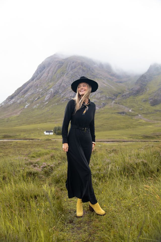 BELTED MAXI