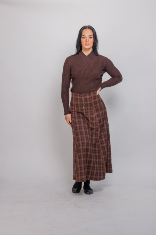 MOCK NECK SLIGHT BOXY CUT SWEATER